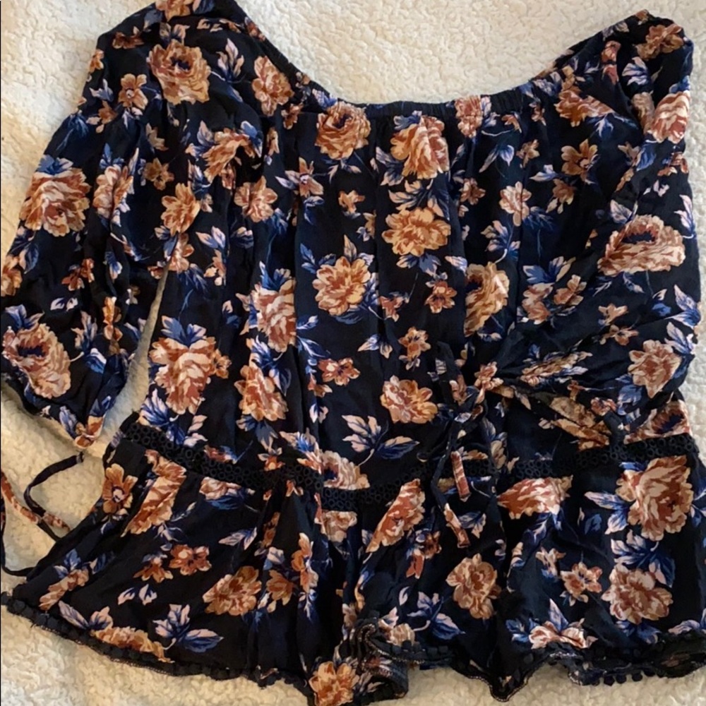 American Eagle Top